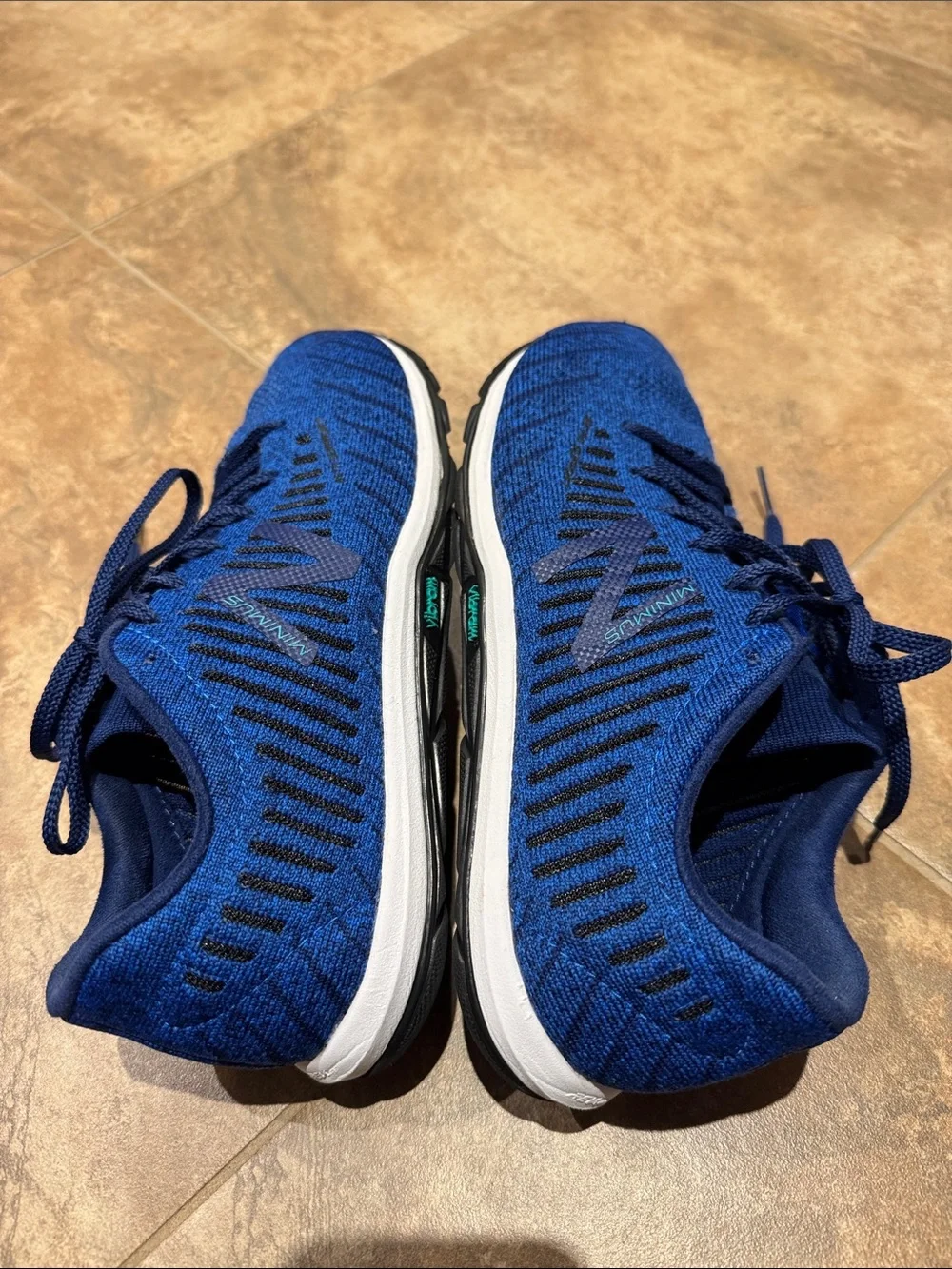 Women’s New Balance Minimus 20v7 with Vibram outsole—Size 10